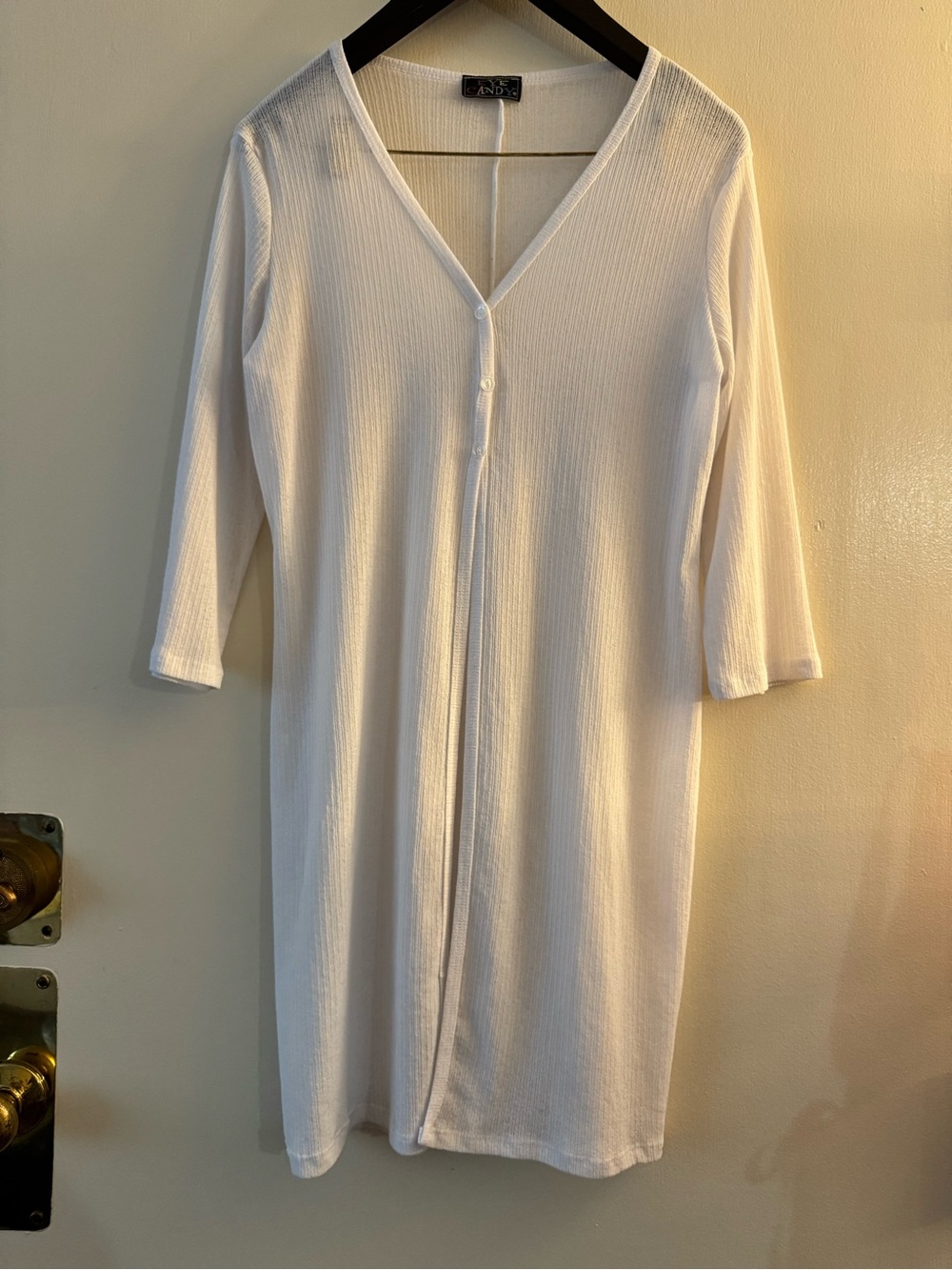 2000s Y2K eye candy White Ribbed V-Neck Button Front long cardigan medium